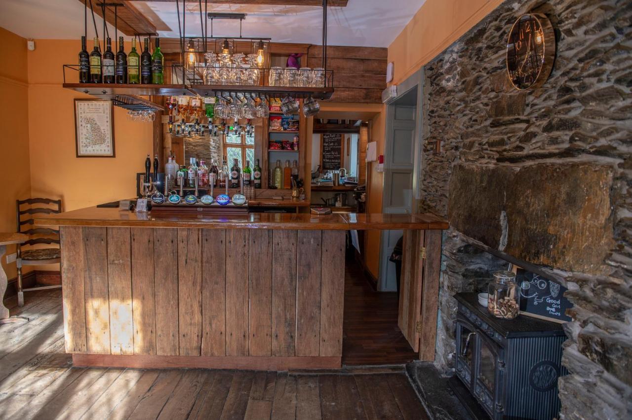 The Berwyn Arms Hotel Corwen Ngoại thất bức ảnh